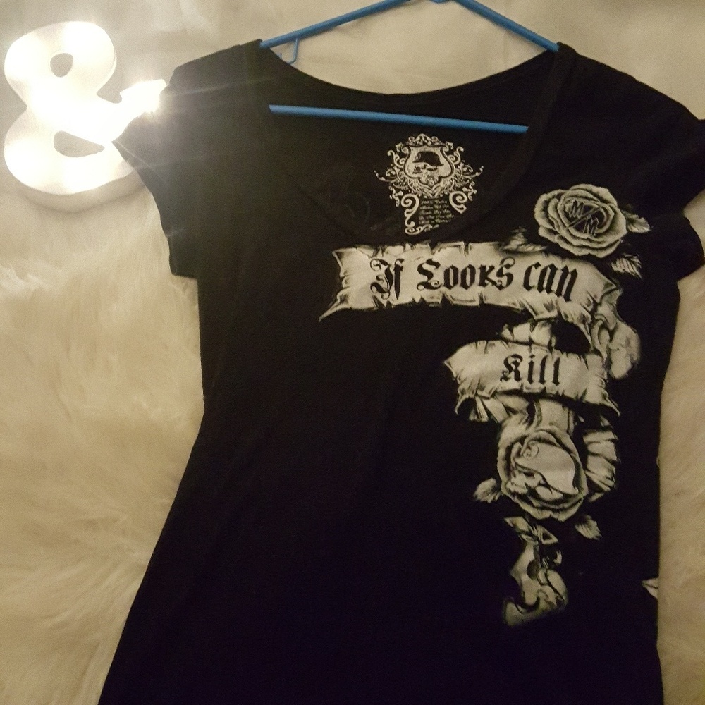 Metal Mulisha V Neck Tee 🖤🖤